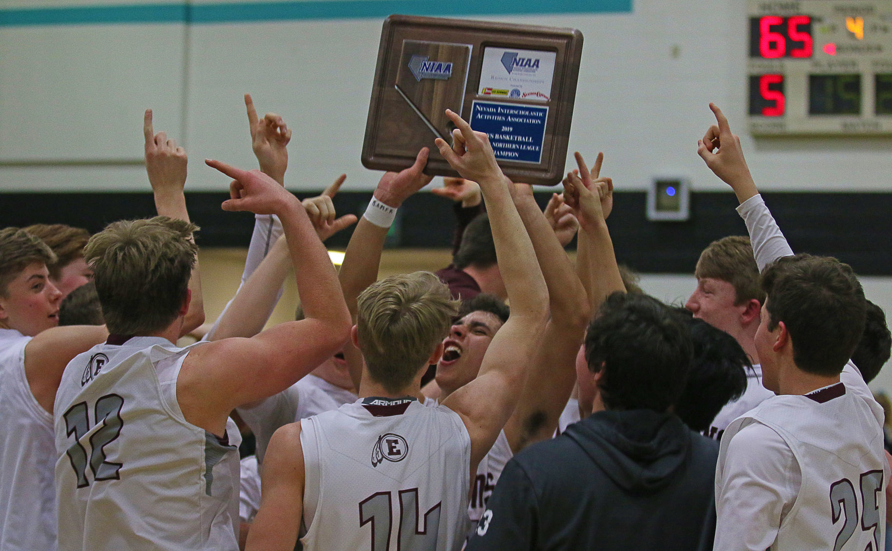 Elko Indians with 3A championship trophy
